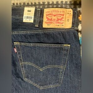 NWT LEVI’S 501 ORIGINAL FIT MEN'S JEANS 42x30  $84.95